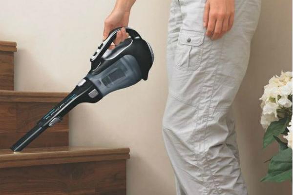 máy hút bụi cầm tay