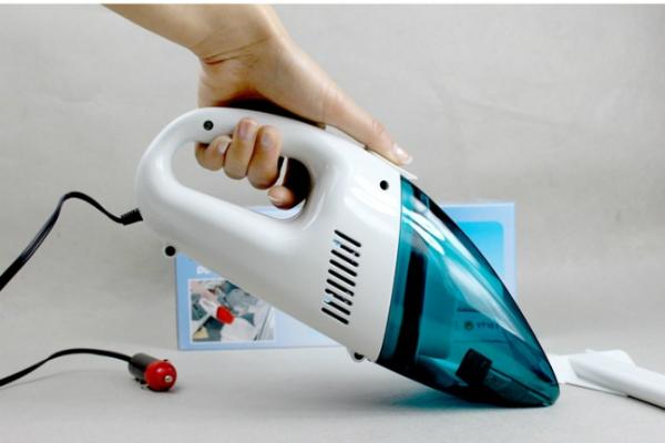 máy hút bụi cầm tay